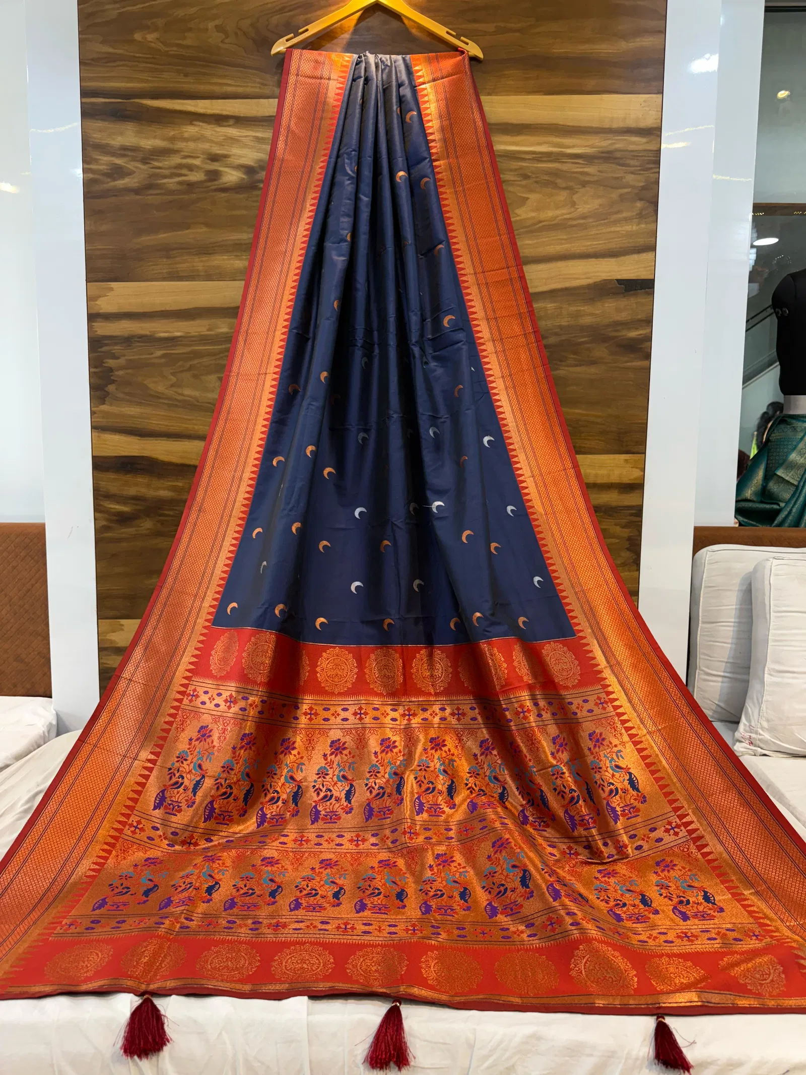 Chandrakor Paithani Soft Silk Non Catalog Saree Wholesale Shop In Surat